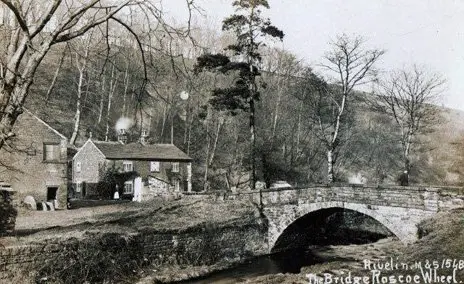 Roscoe bridge and cottages_E+R Roscoe bridge and cottages_E+R